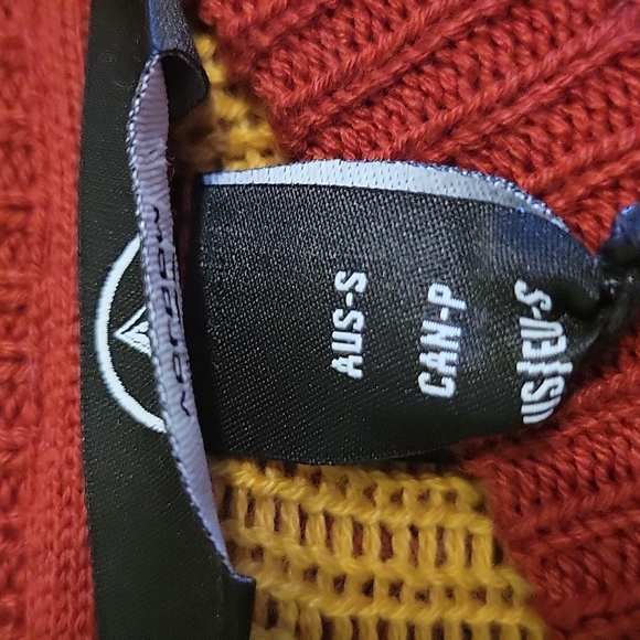 Light up Holiday Sweater - Picture 5 of 12